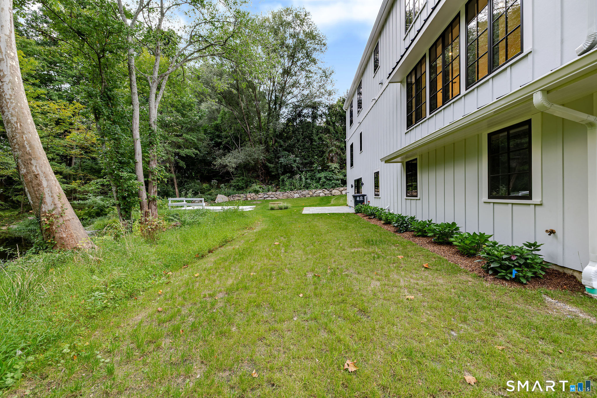 23 Laurel Road photo 37