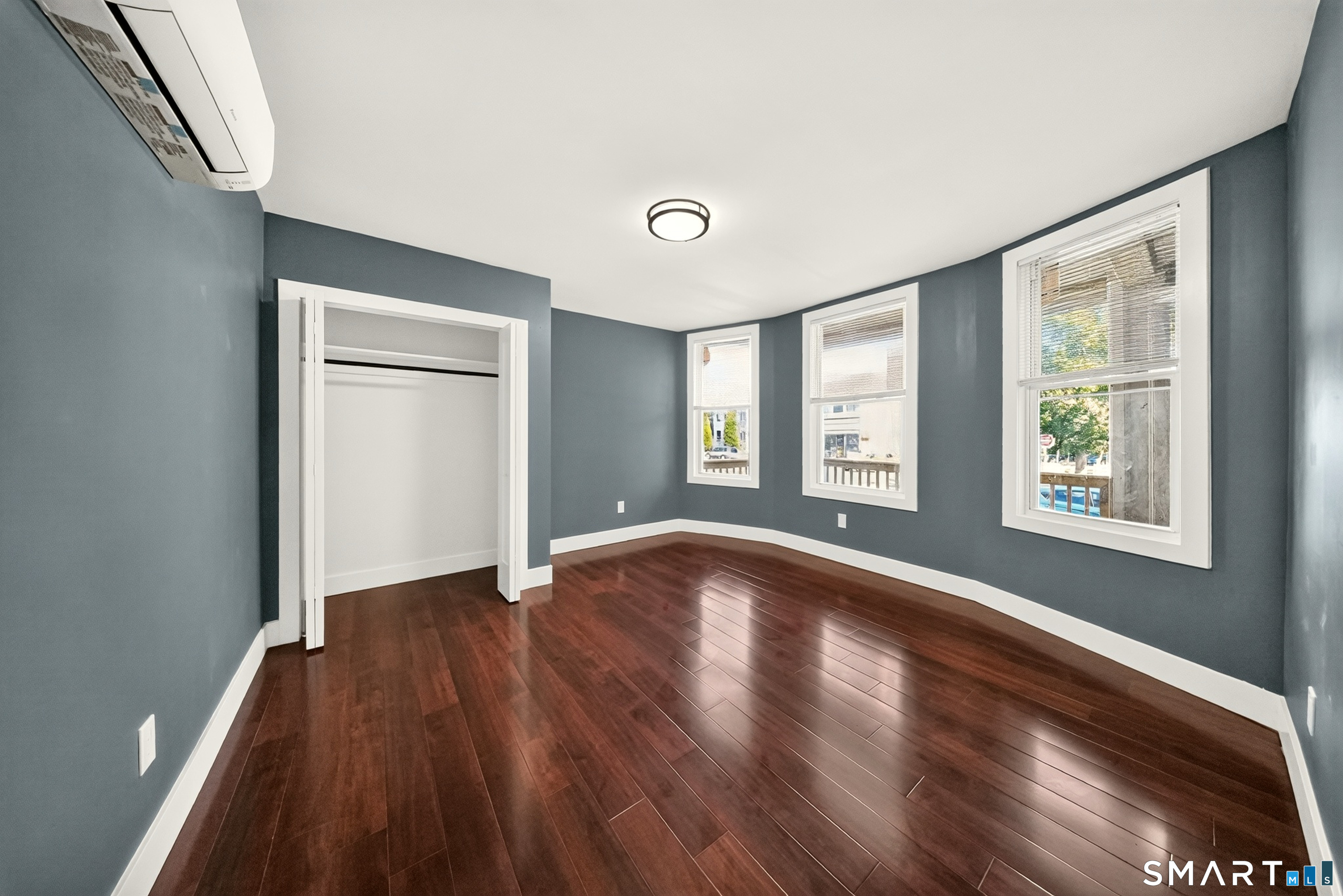 359 Park Avenue Unit #1 photo 3