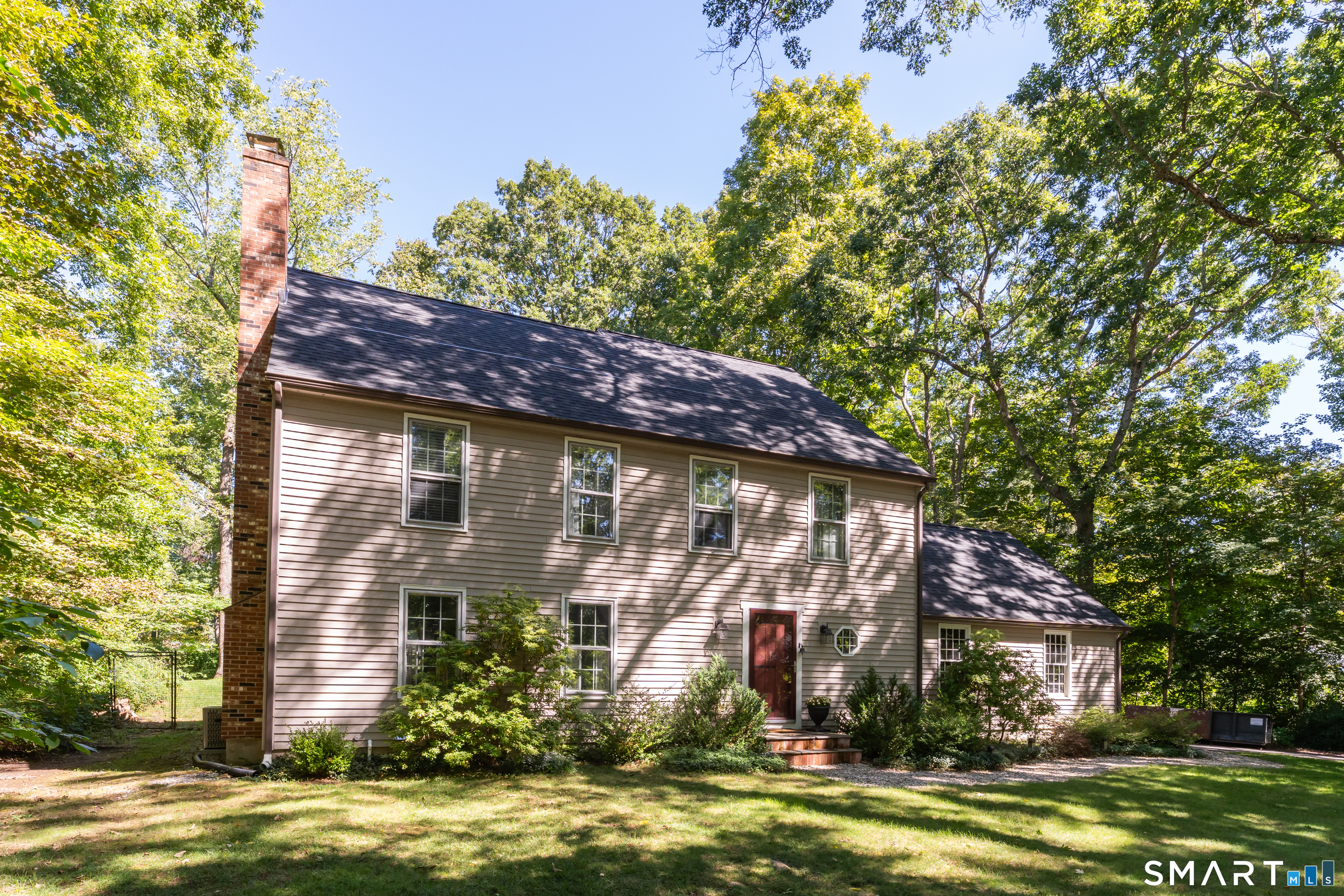 Photo 1 of Single family home for sale at 3 Little Holw Rd, Madison, CT 06443 | MLS# 24205125 | Listing updated on 2026-09-24