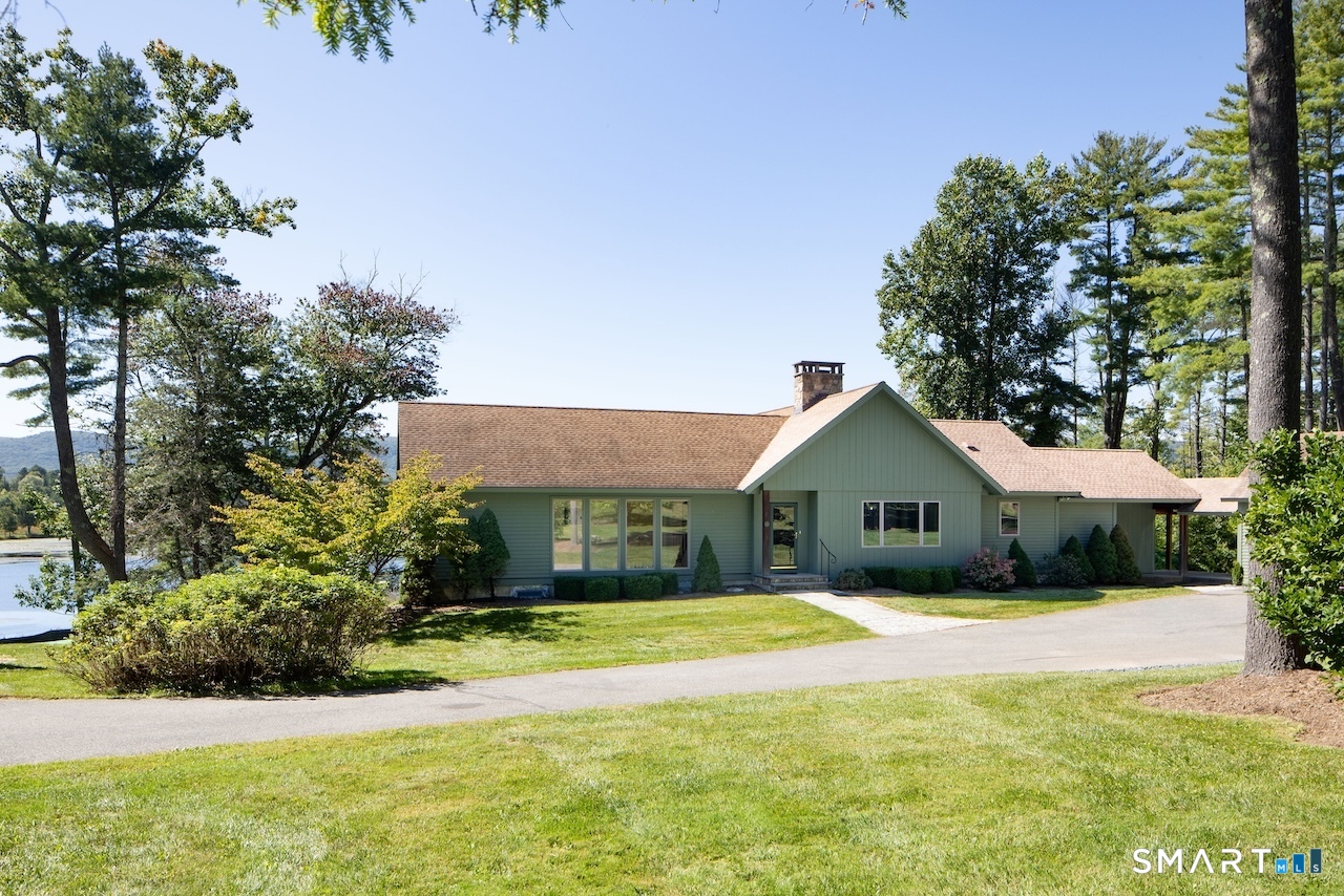 99 Washinee Heights Road