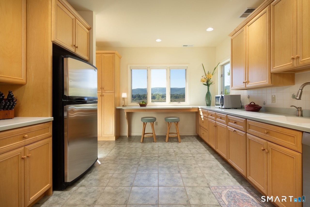 99 Washinee Heights Road photo 9