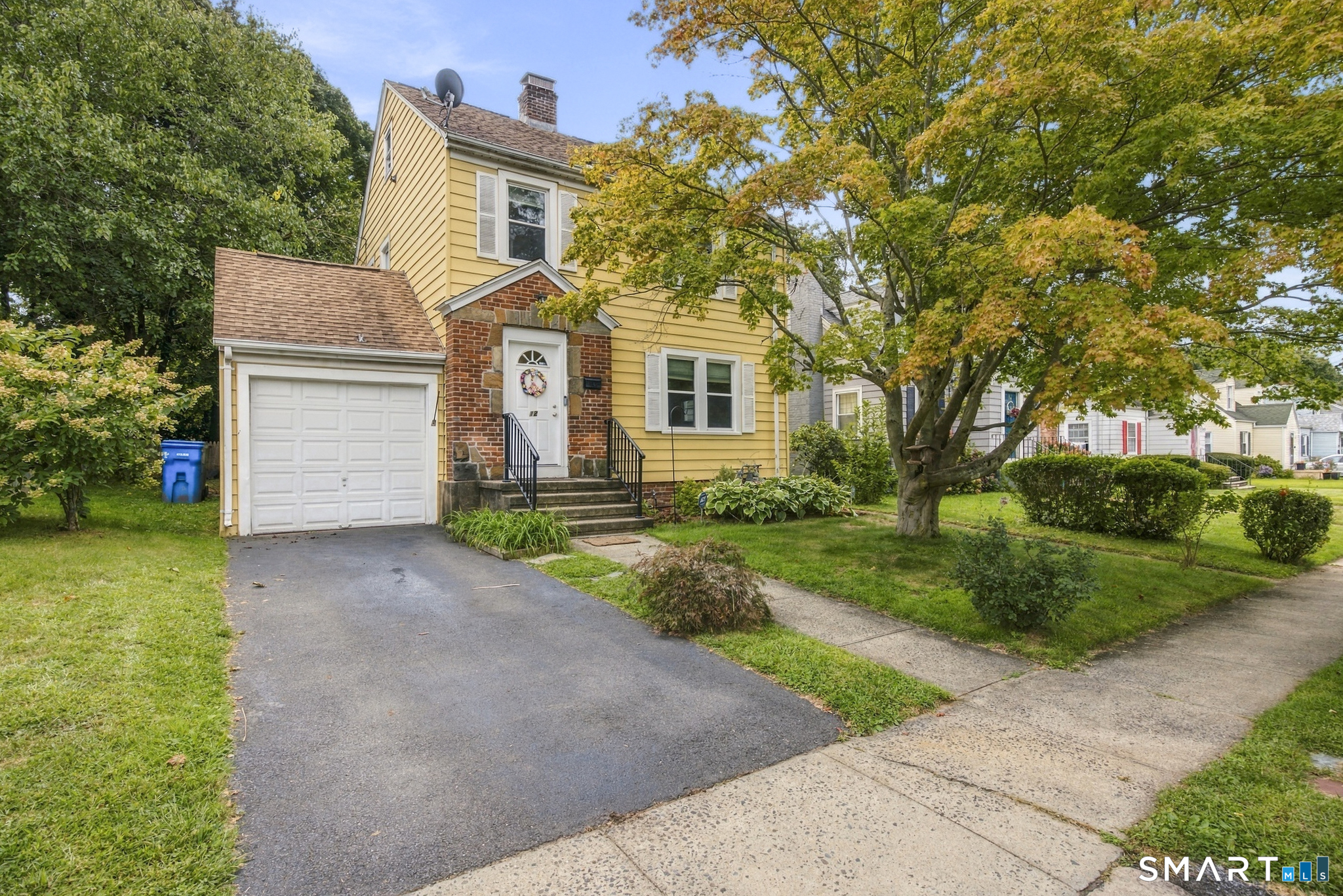 12 West Helen Street