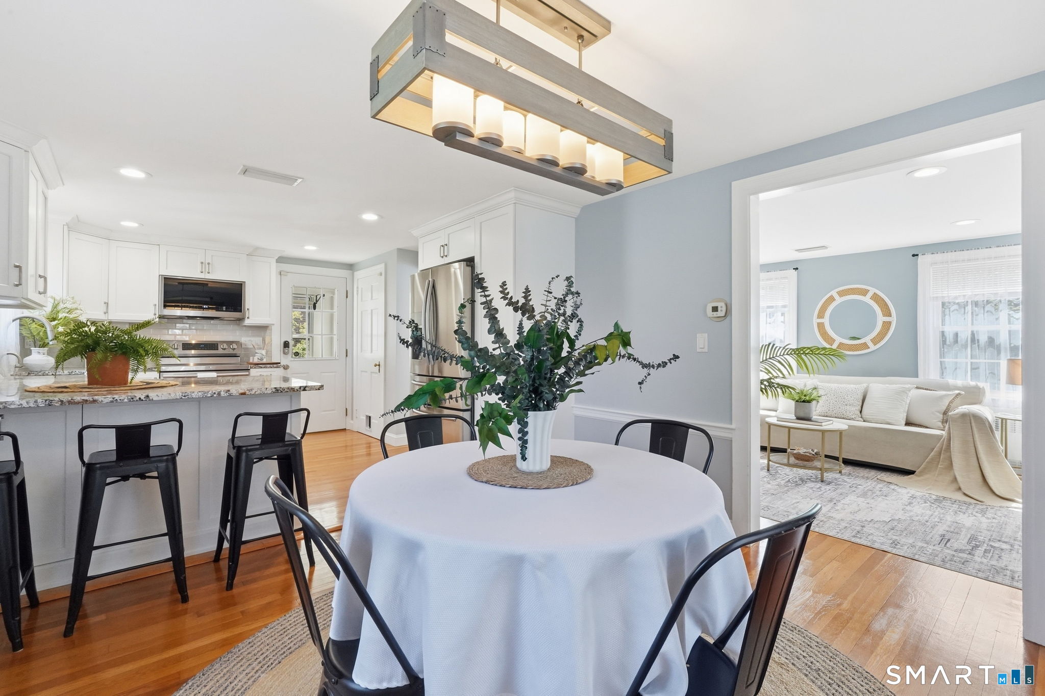148 Sidney Avenue photo 10