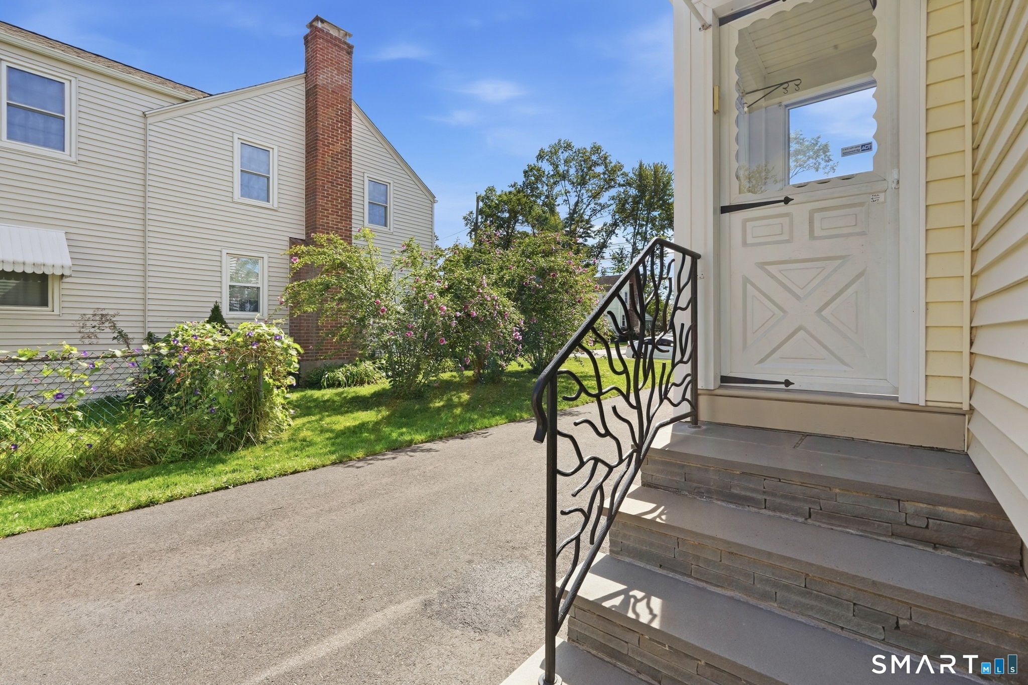 148 Sidney Avenue photo 31