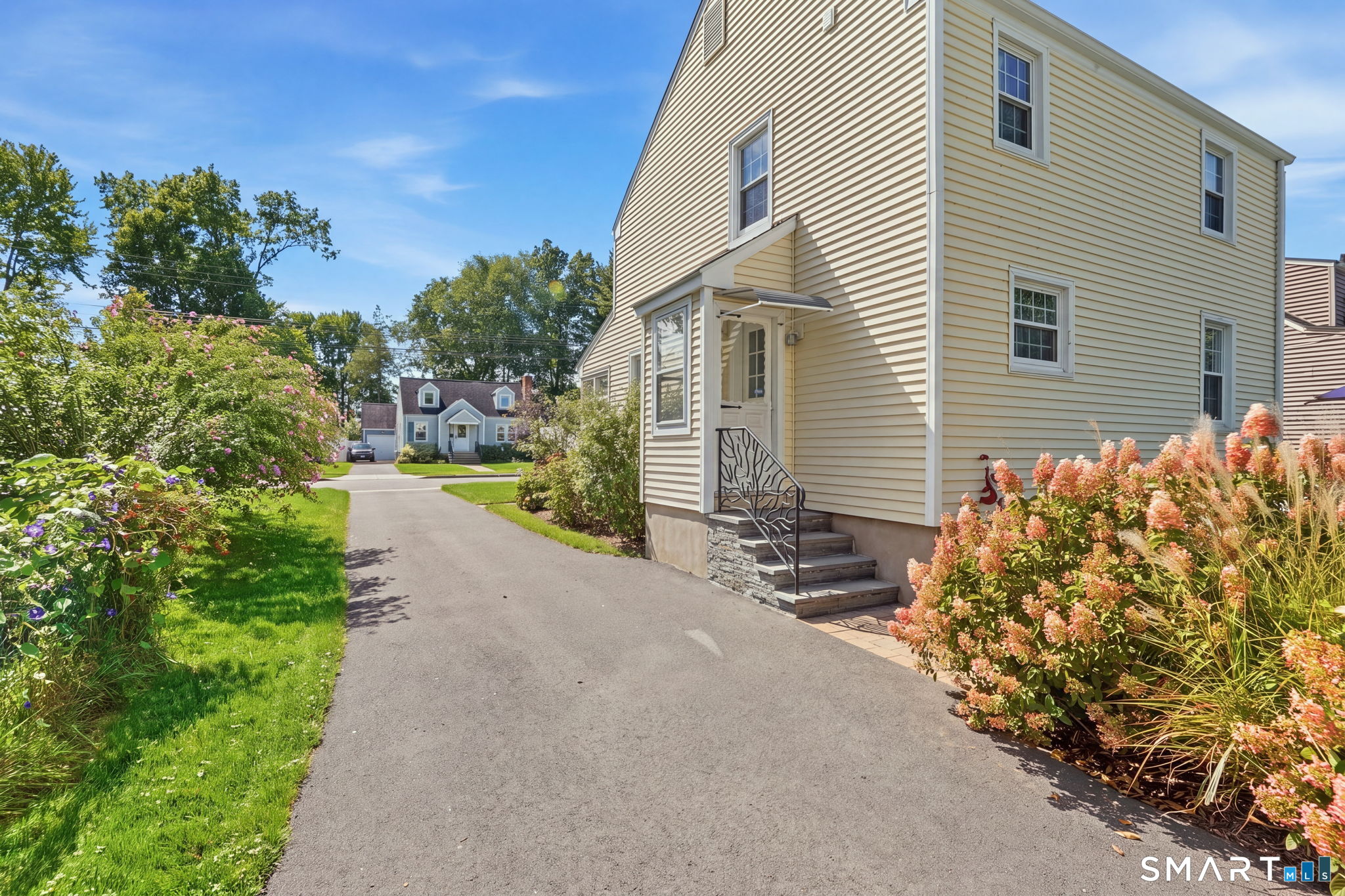 148 Sidney Avenue photo 33