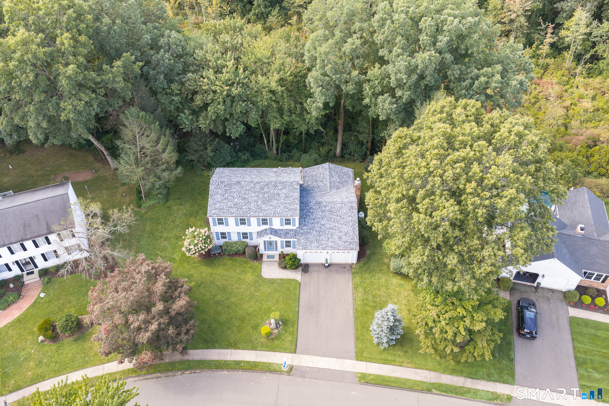 70 Heritage Drive photo 37