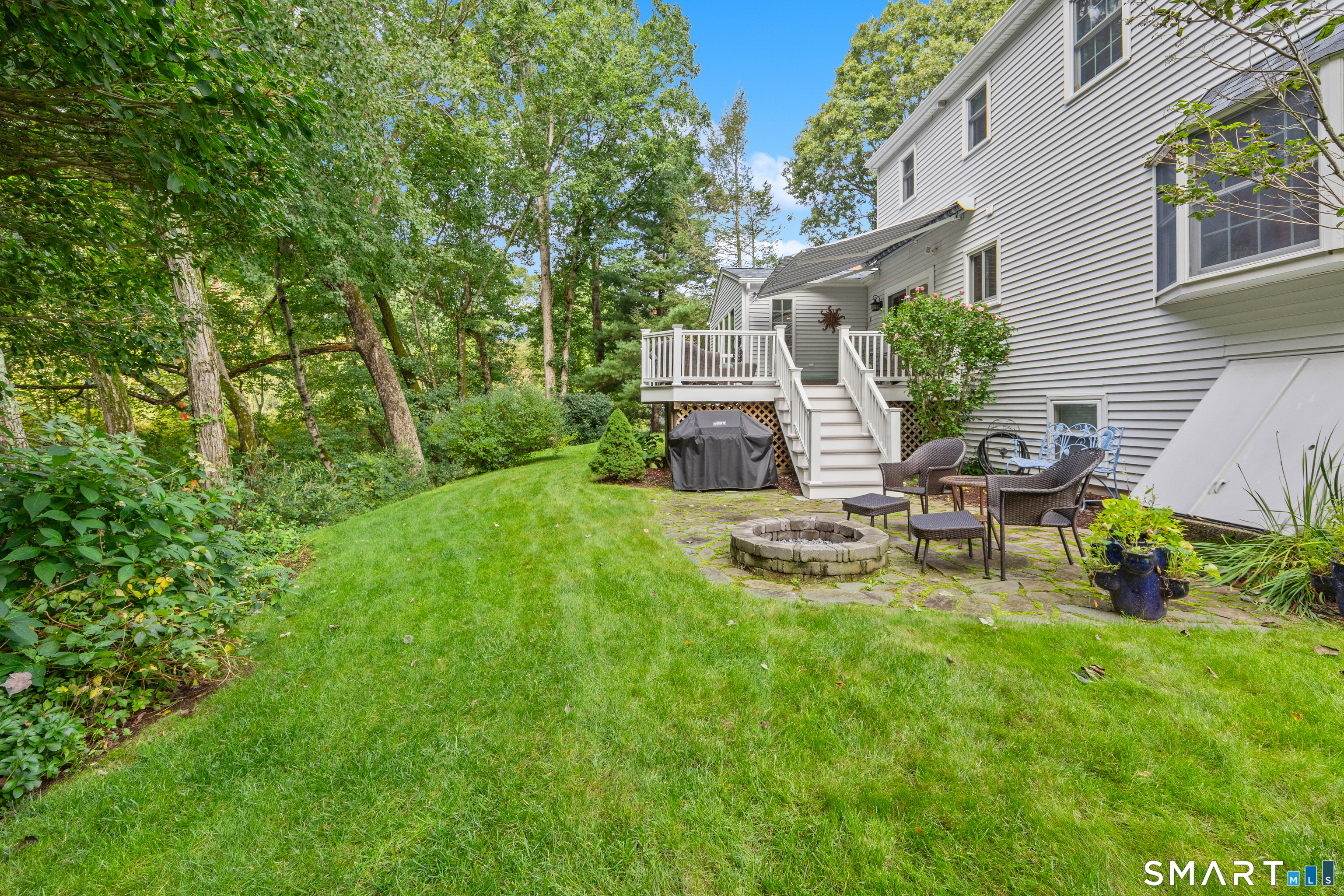 70 Heritage Drive photo 35