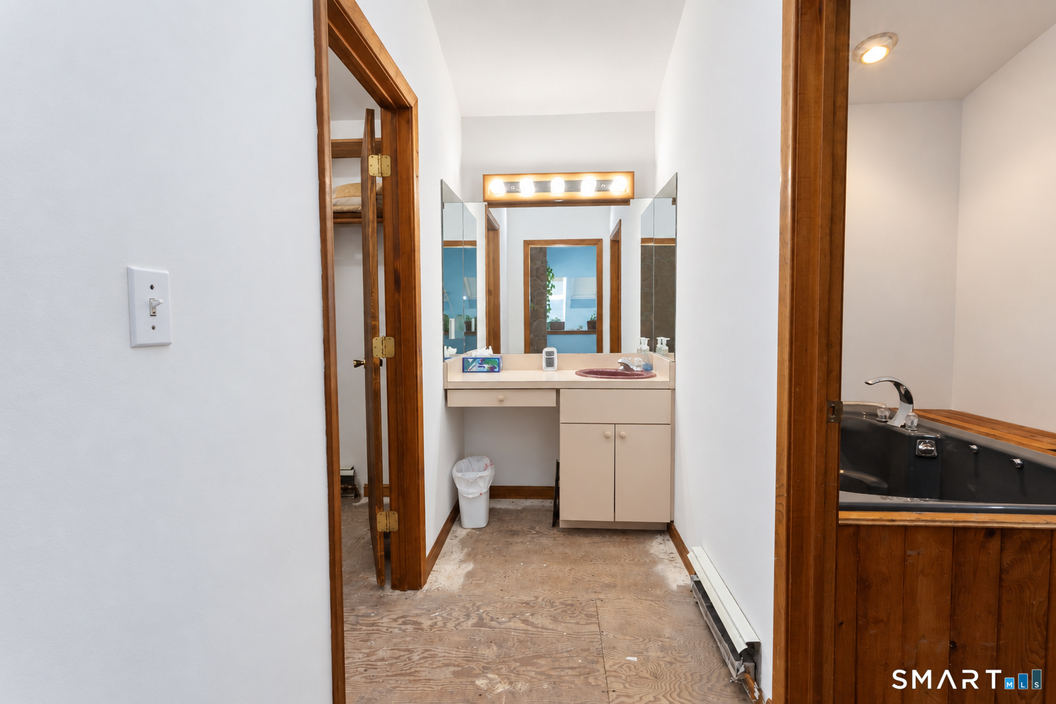 220 Richards Road photo 26