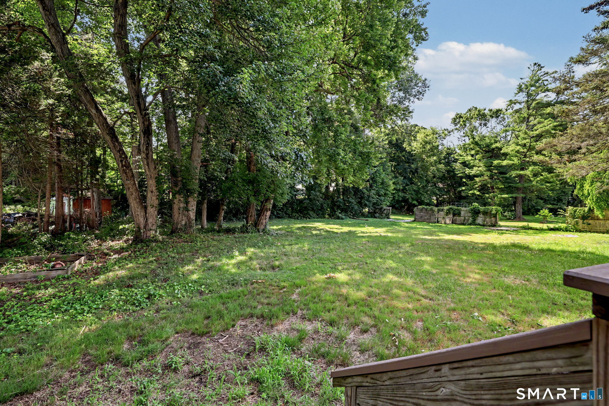 99 Homestead Avenue photo 37