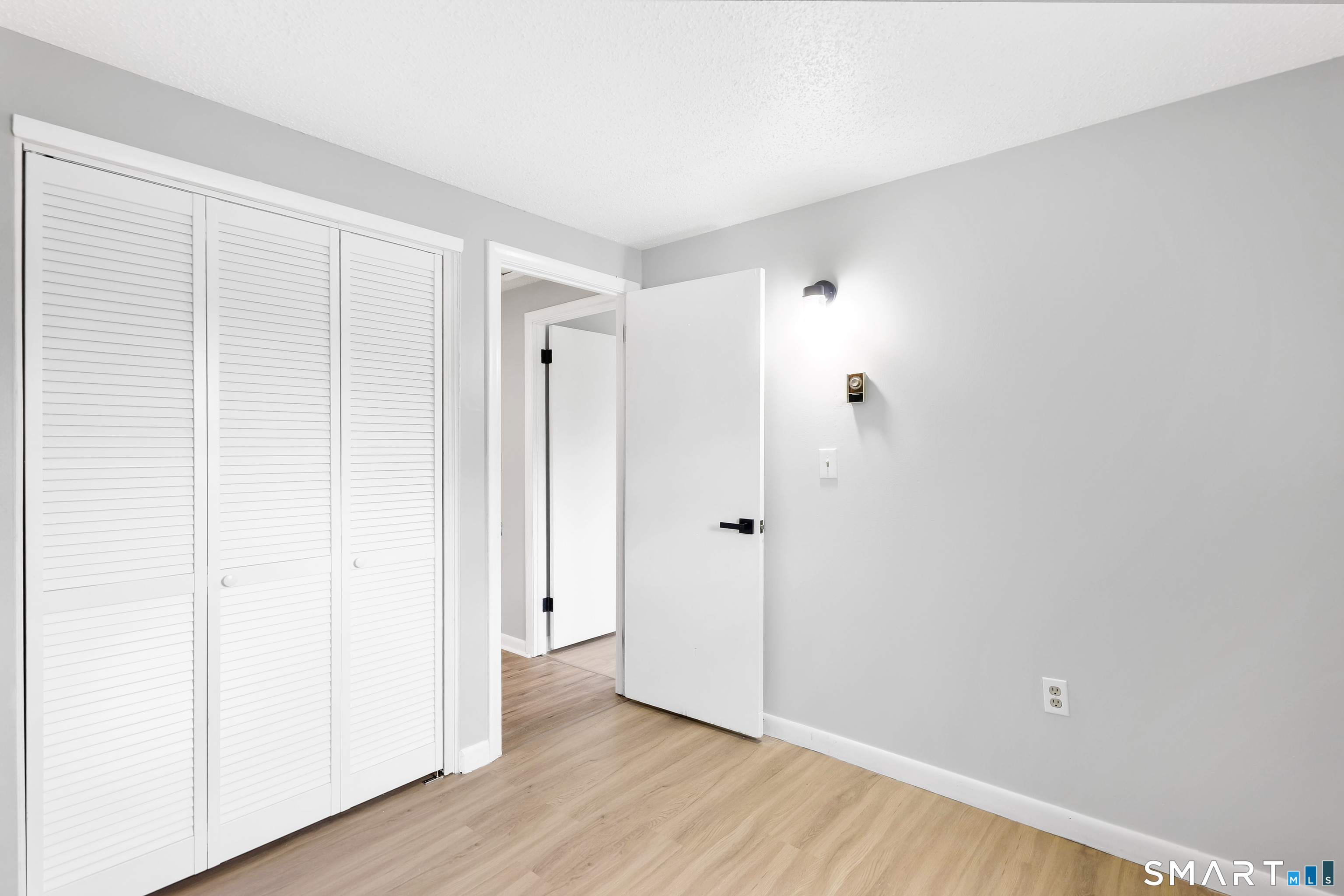 28 Diana Drive photo 17