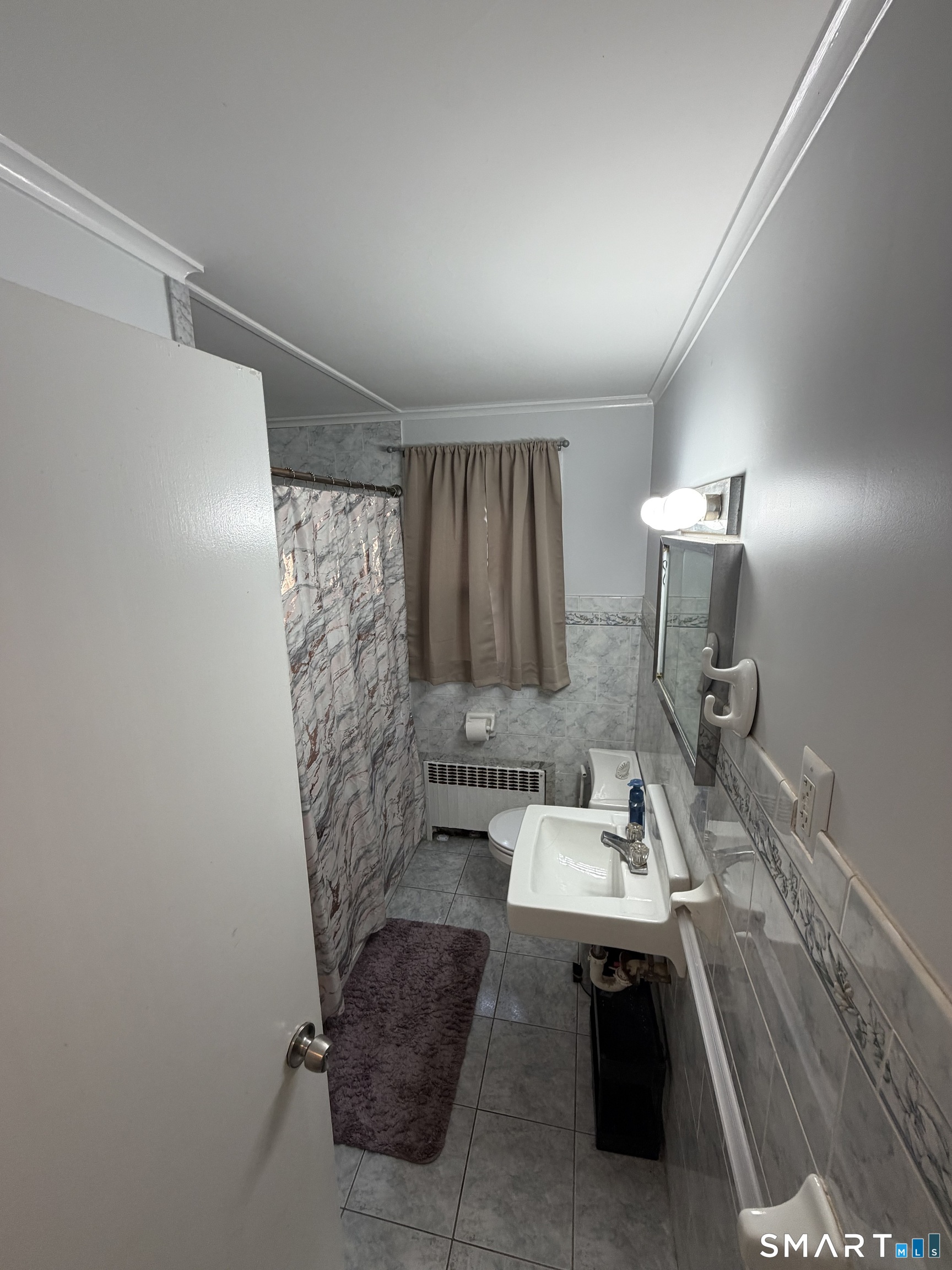33 Howard Avenue photo 11