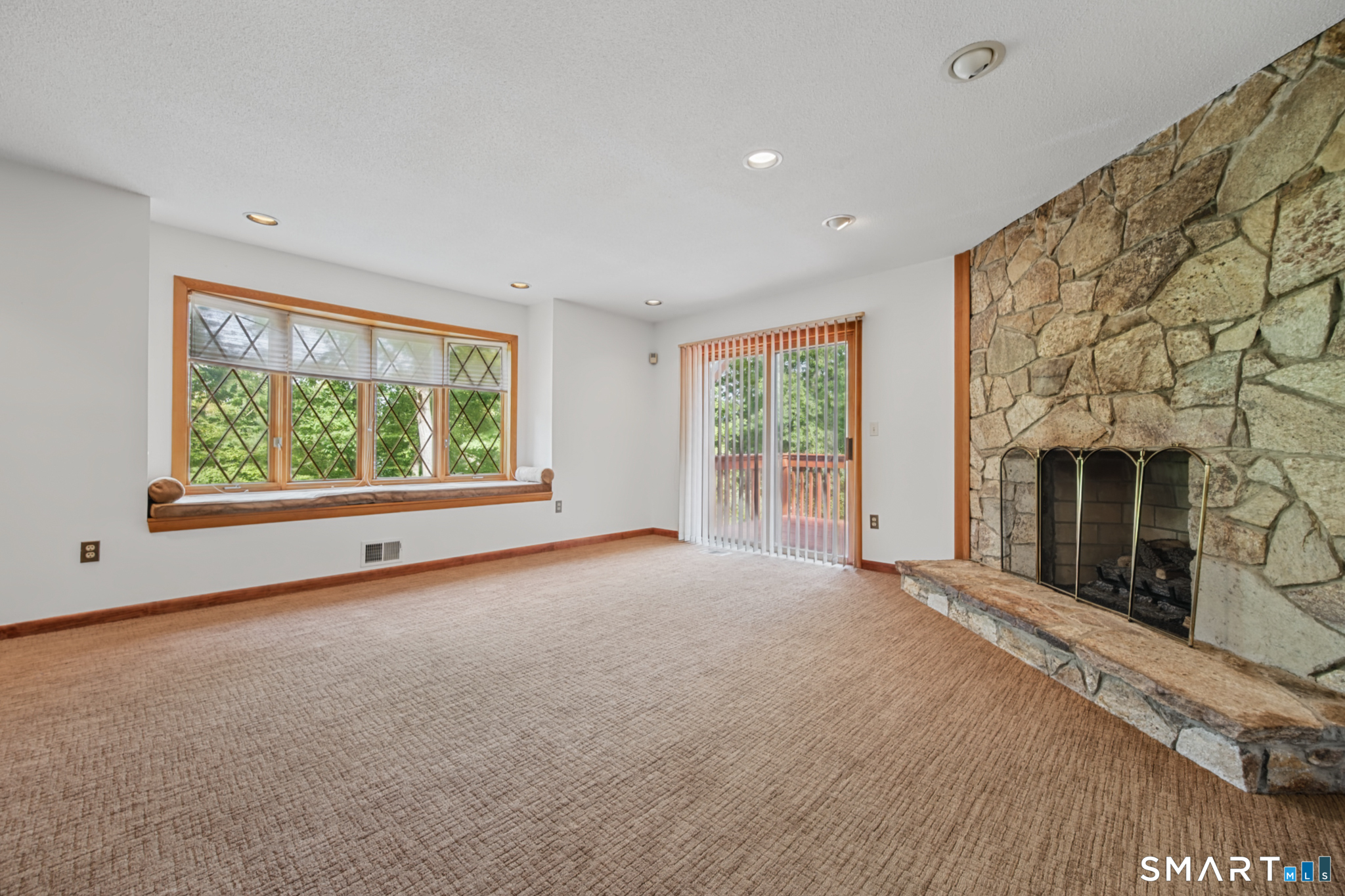 547 Simsbury Road photo 12