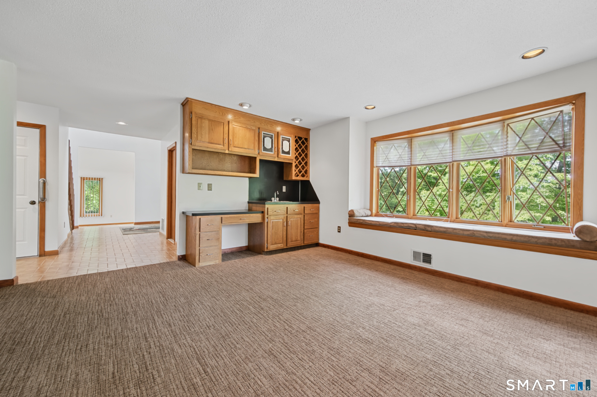 547 Simsbury Road photo 11