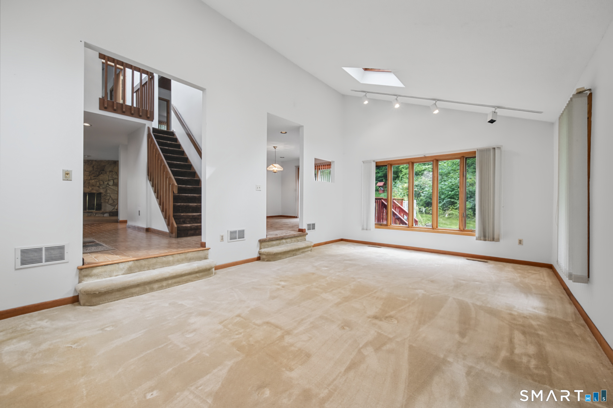 547 Simsbury Road photo 14