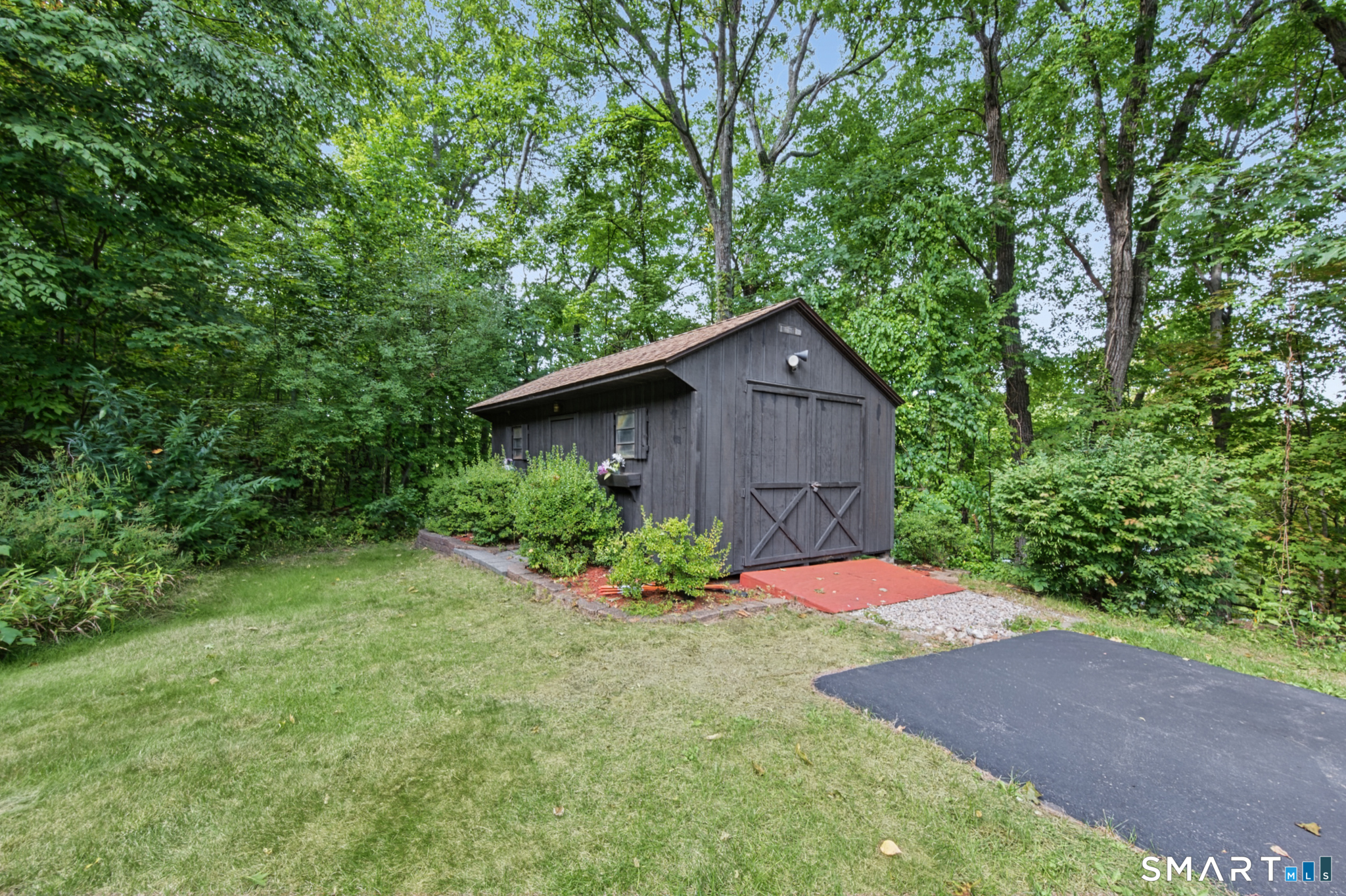 547 Simsbury Road photo 26