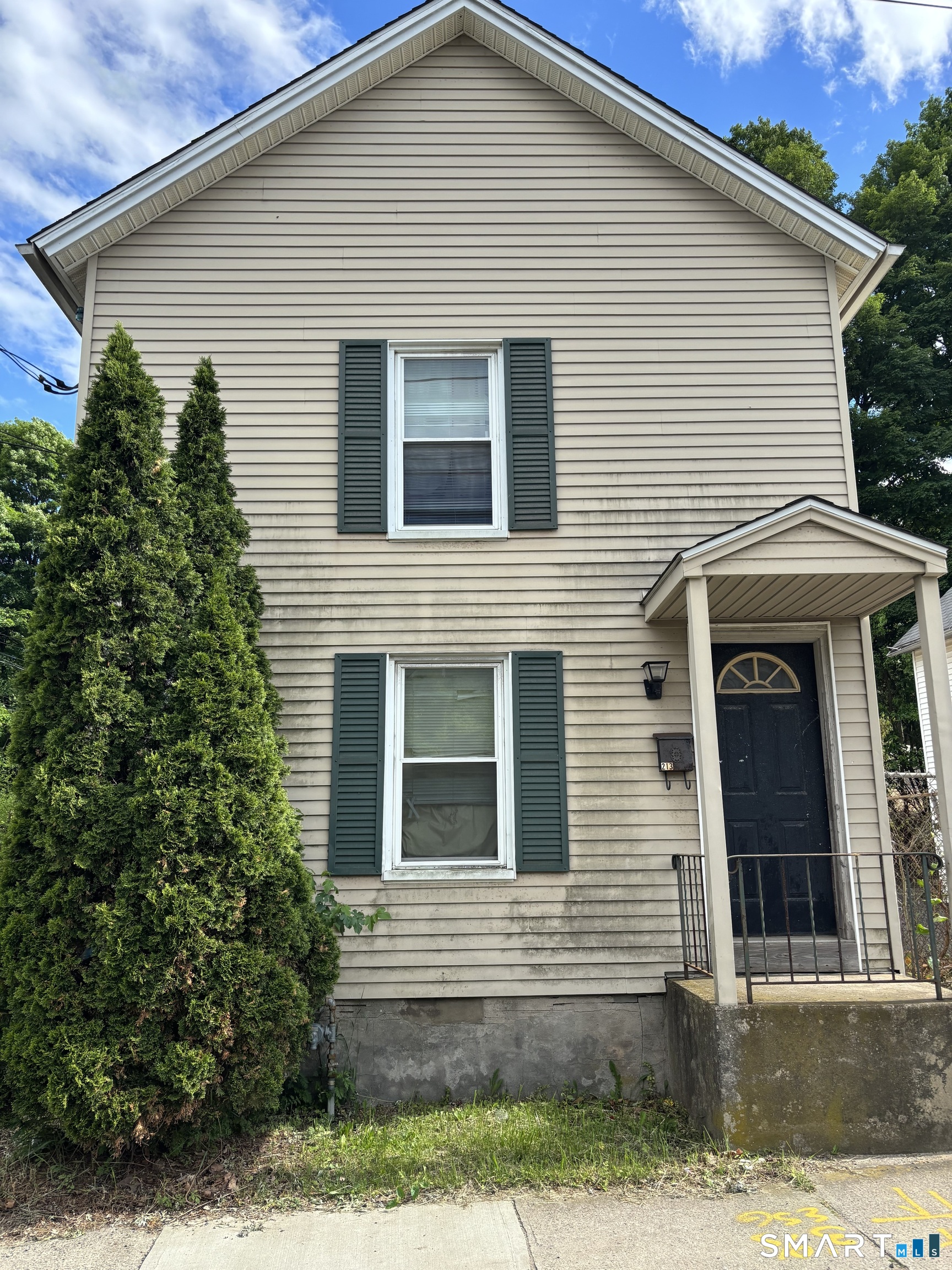 Photo 1 of Multi family home for sale at 213 Park St, Bristol, CT 06010 | MLS# 24208905 | Listing updated on 2026-09-22