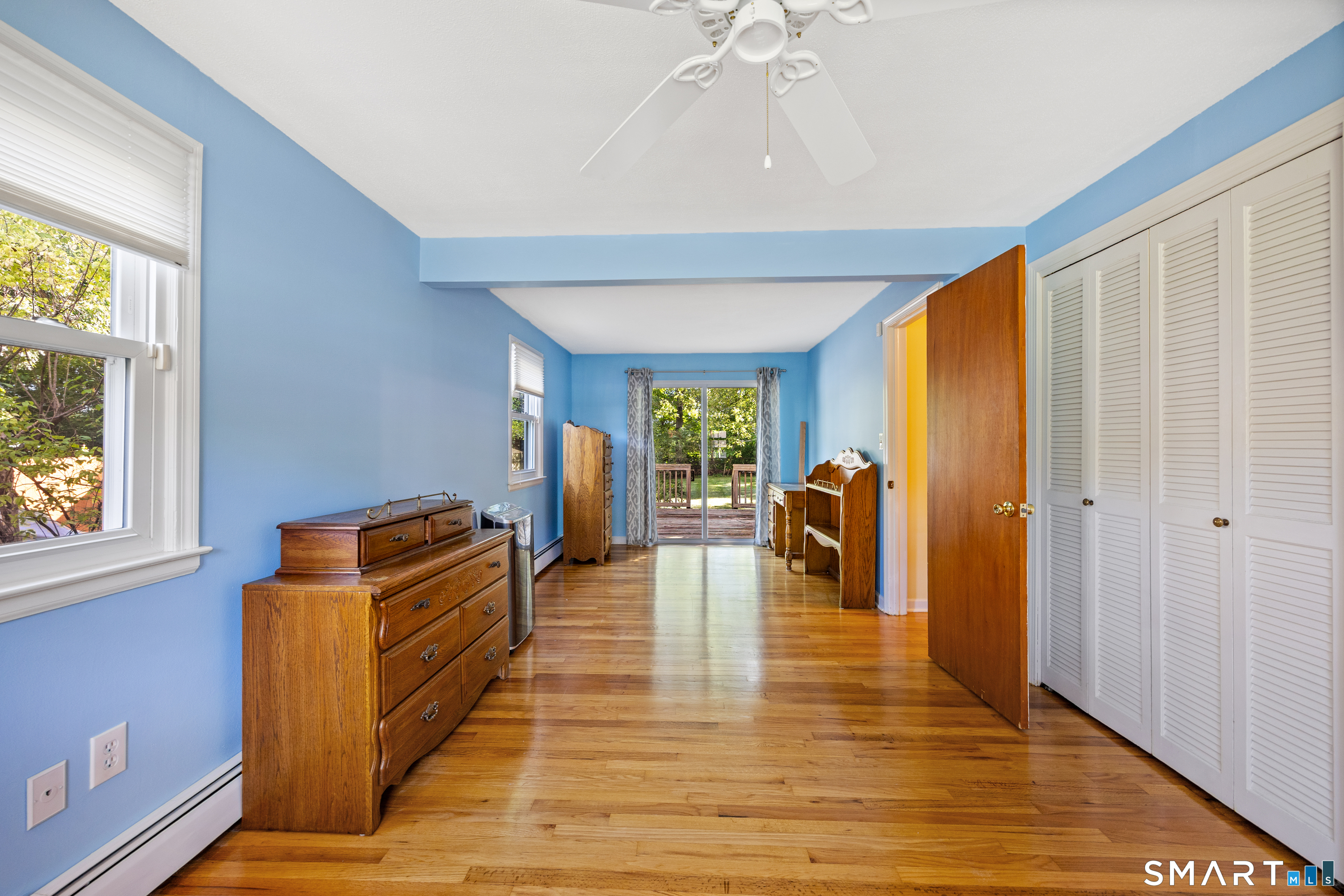 19 Oak Street photo 13