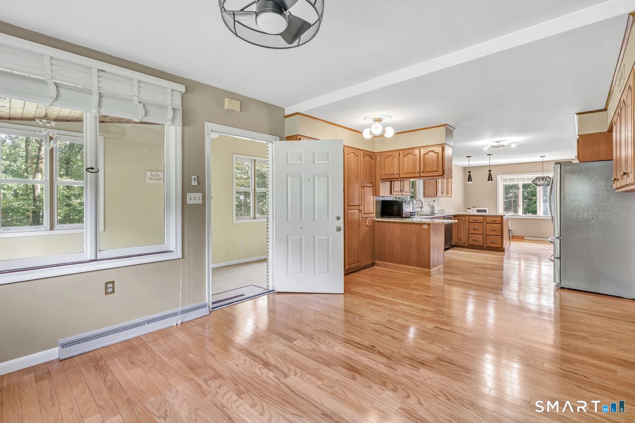 10 Lombard Drive photo 20