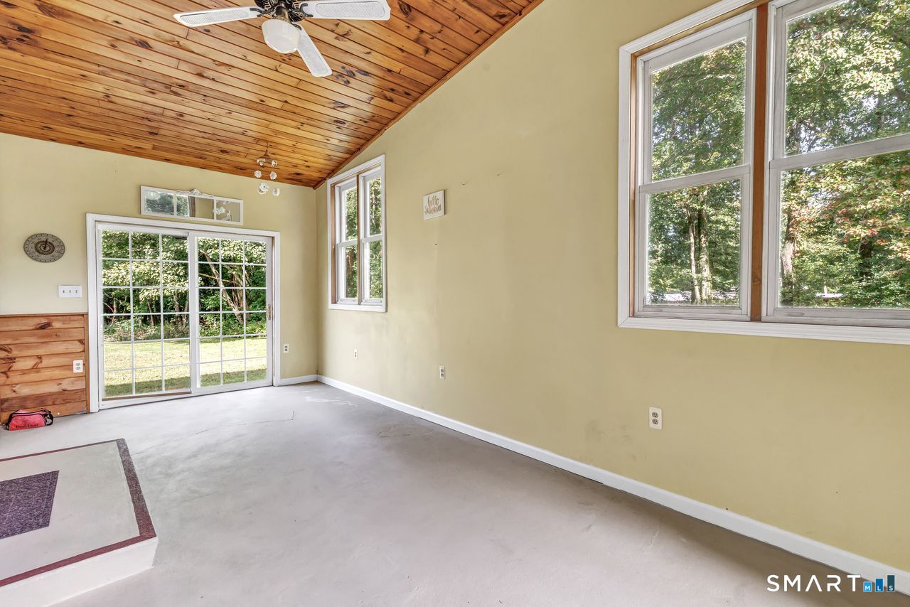 10 Lombard Drive photo 21