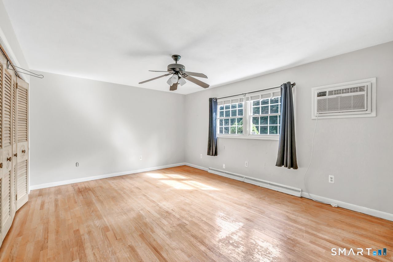 10 Lombard Drive photo 26