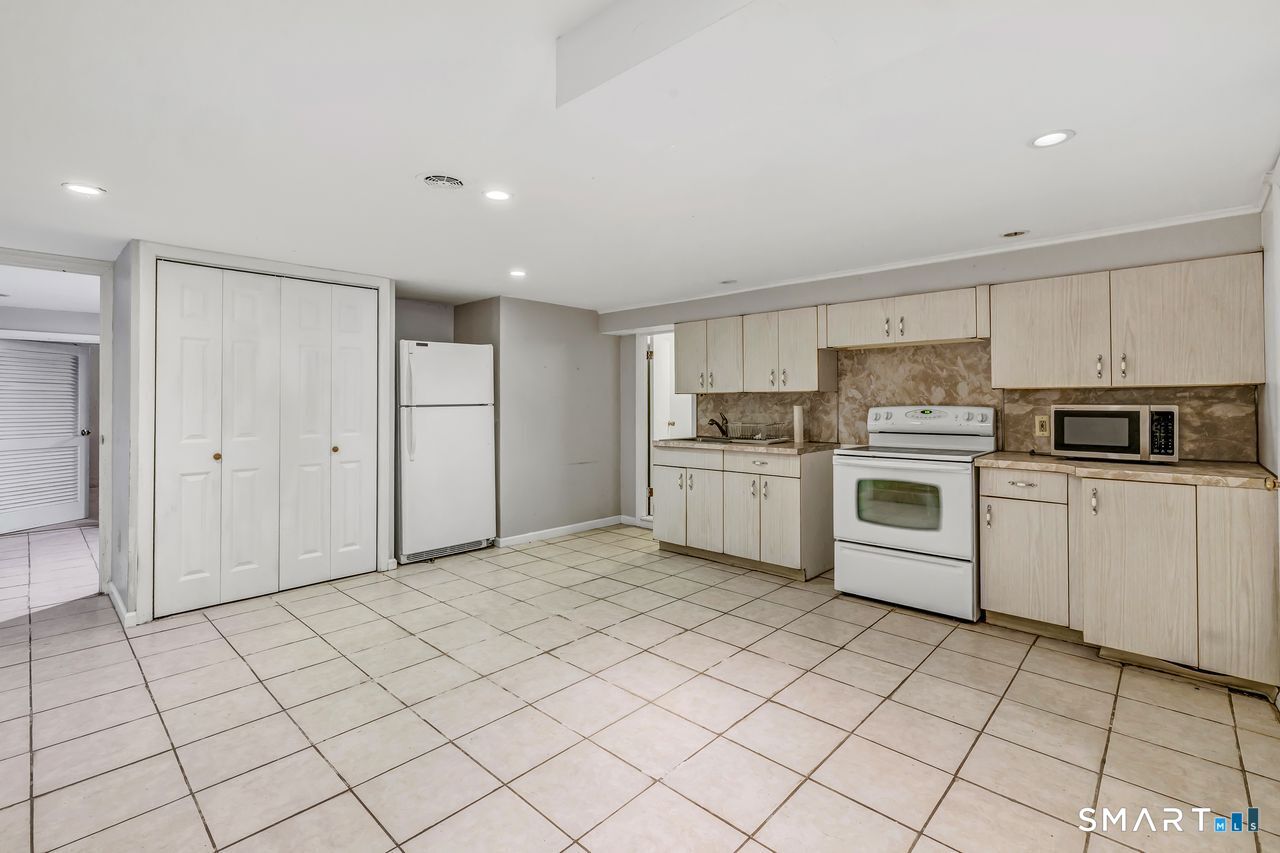 10 Lombard Drive photo 39
