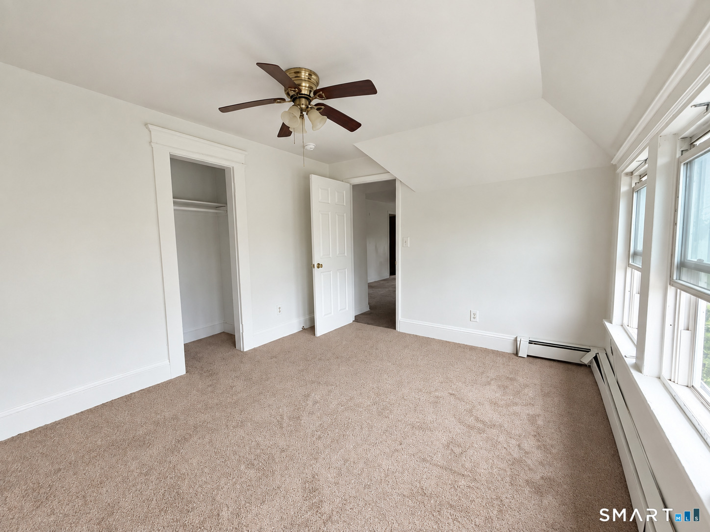 58 Mary Avenue photo 7