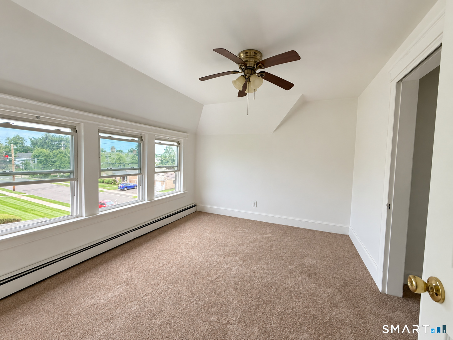 58 Mary Avenue photo 6