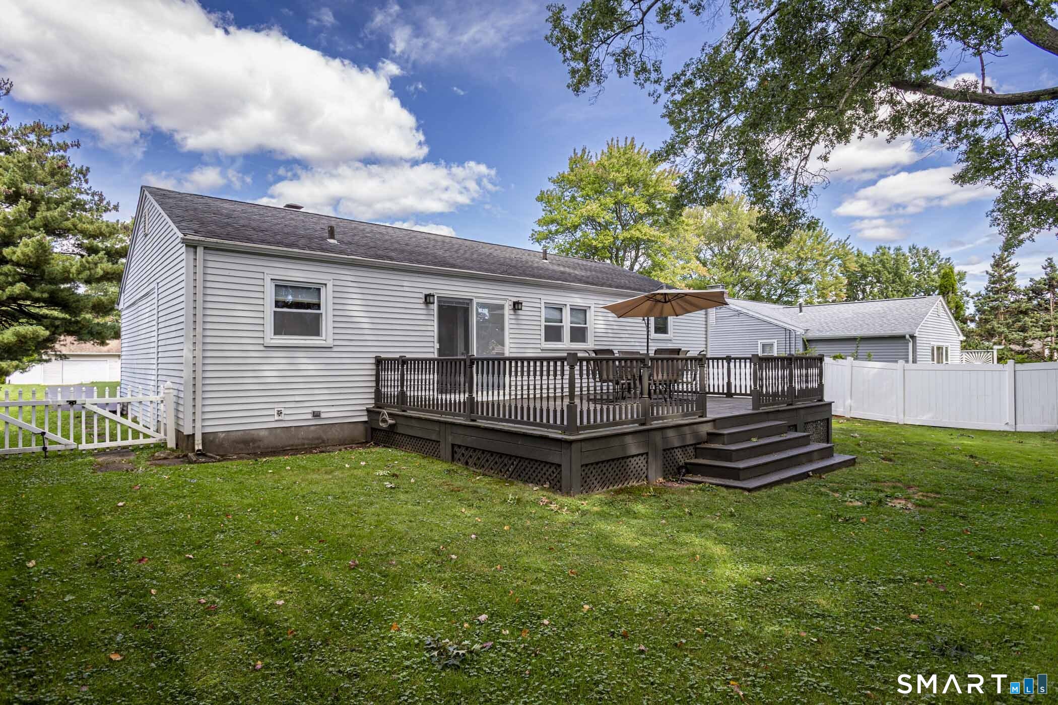 95 Oakdale Street photo 38