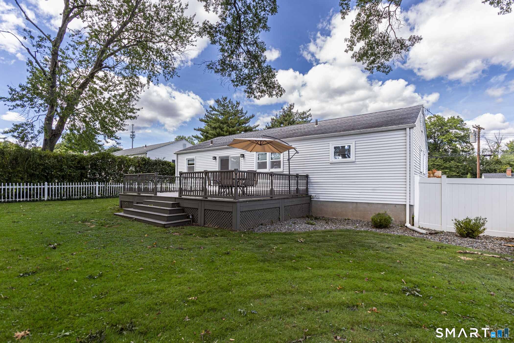 95 Oakdale Street photo 39