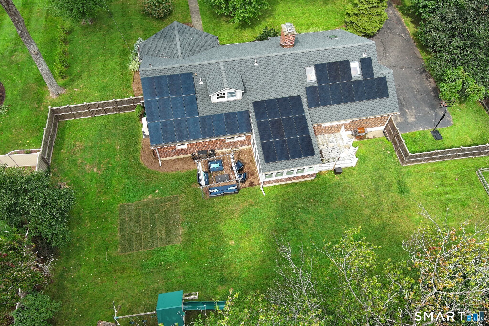 211 Old Farm Road photo 35