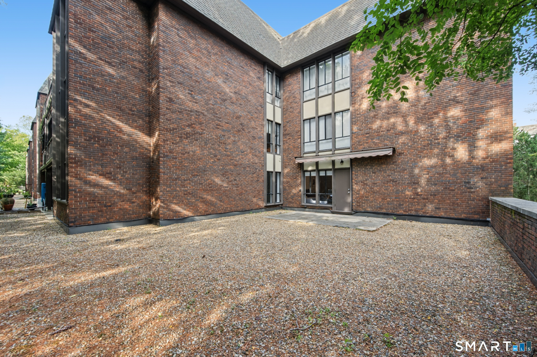 779 Prospect Avenue Unit #4 photo 38