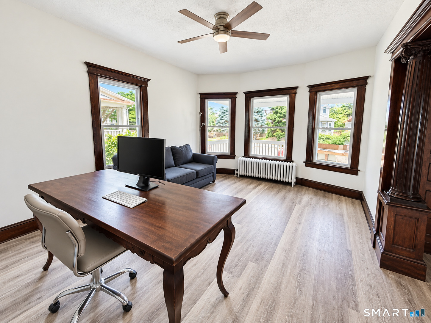 695 Laurel Avenue photo 3