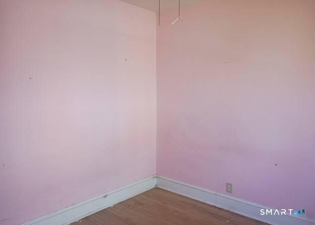 75 Wacona Avenue photo 11