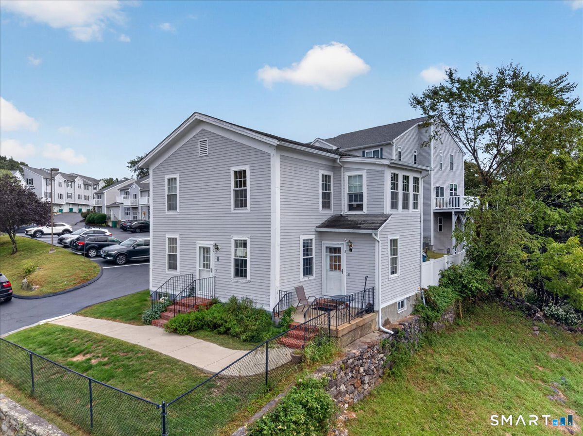 1 Harbor View Lane, #1, Norwich, CT 06360