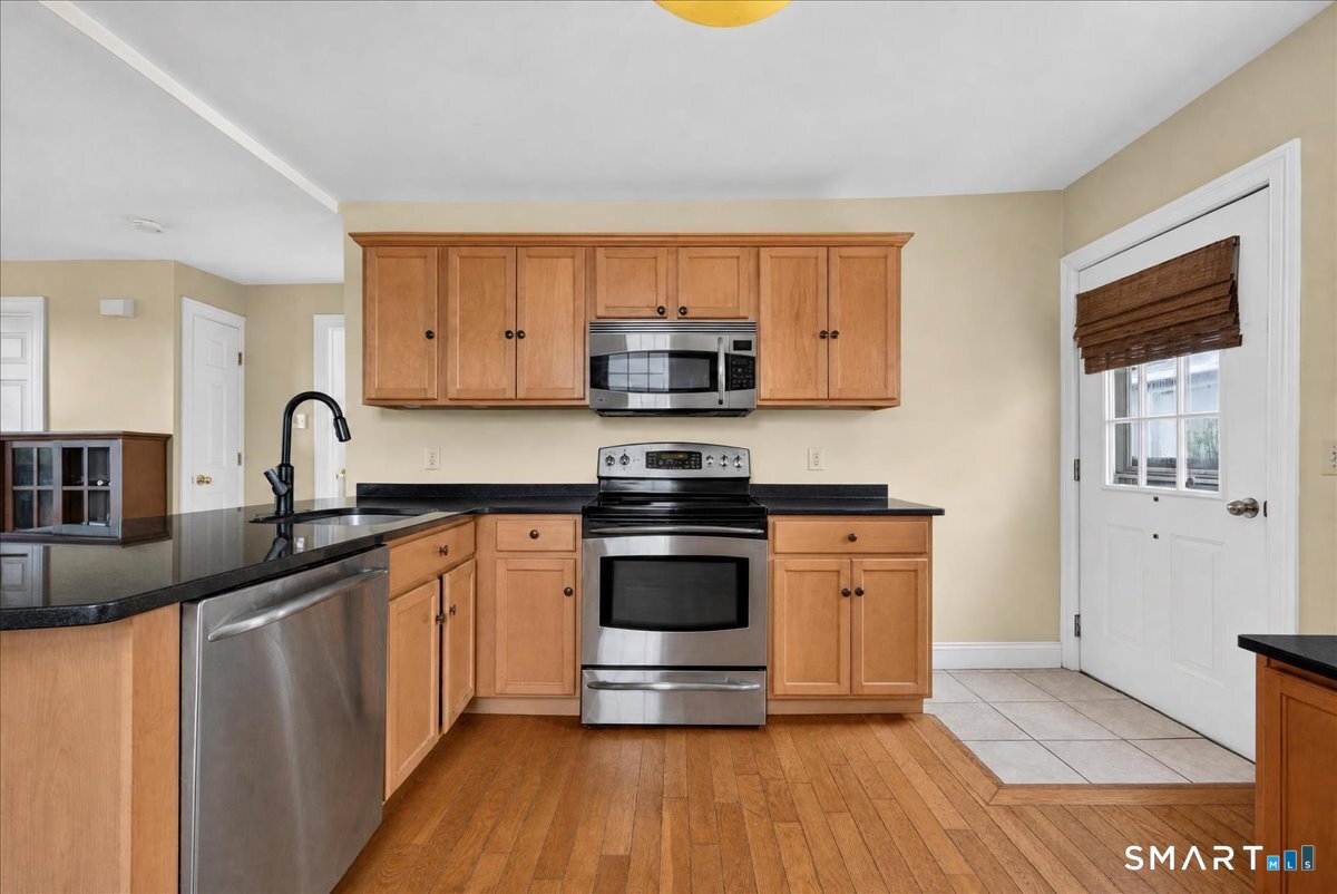 1 Harbor View Lane, #1, Norwich, CT 06360