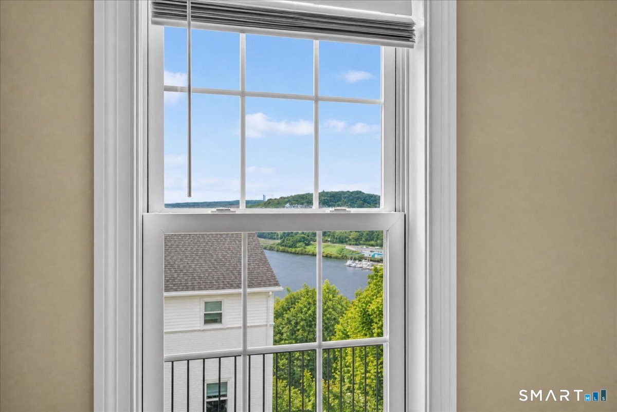 1 Harbor View Lane, #1, Norwich, CT 06360