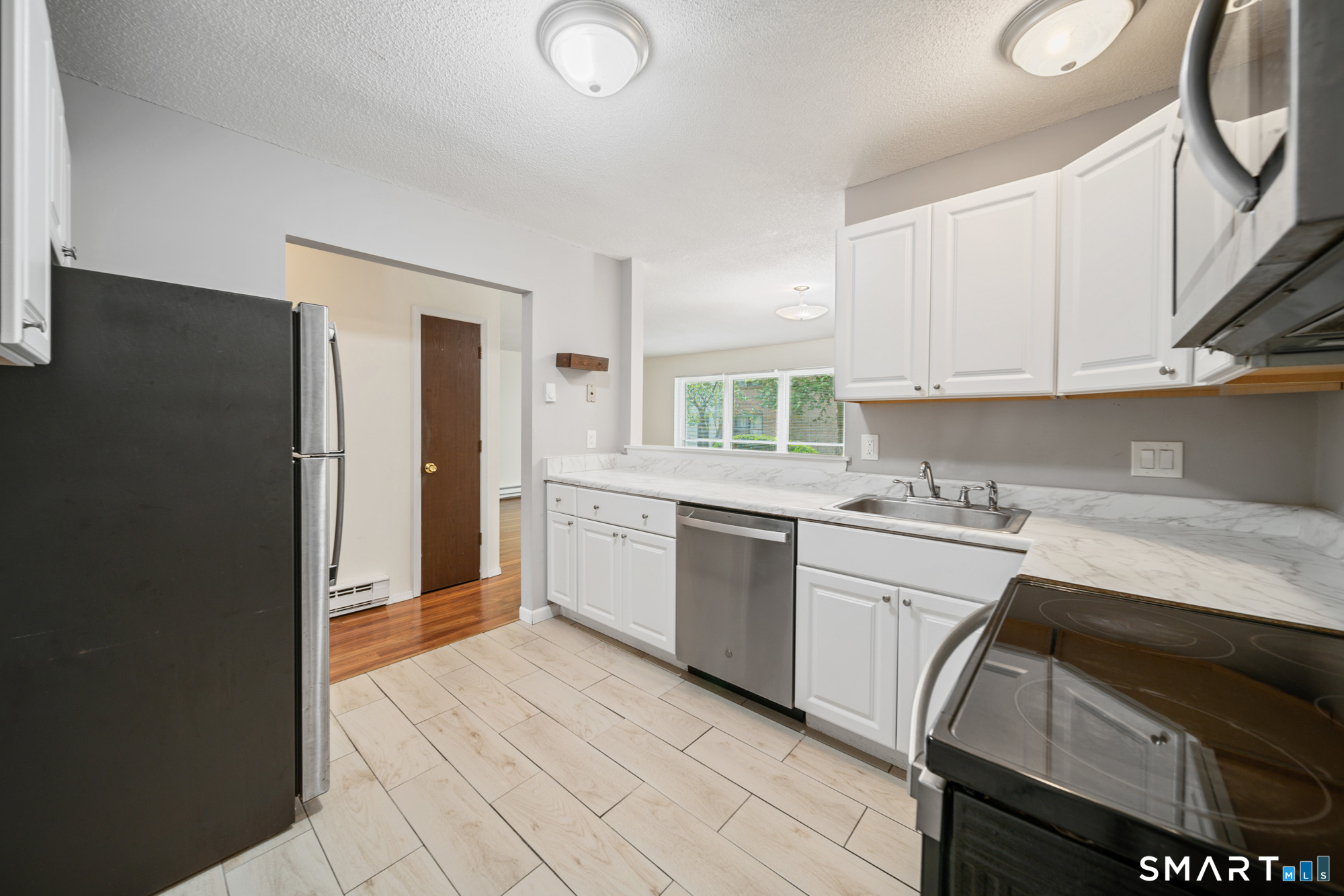 103 Wellington Drive photo 4