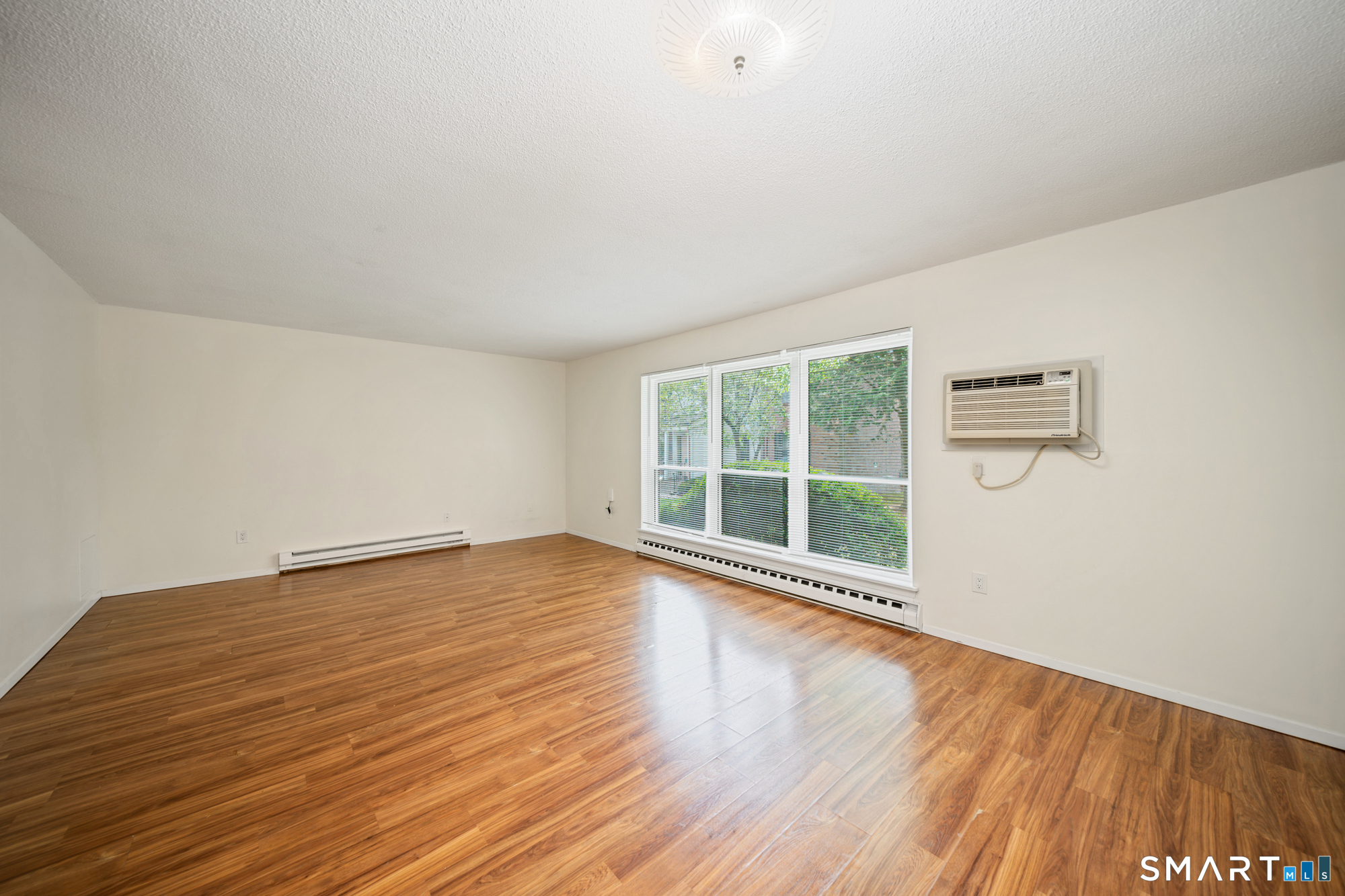 103 Wellington Drive photo 9