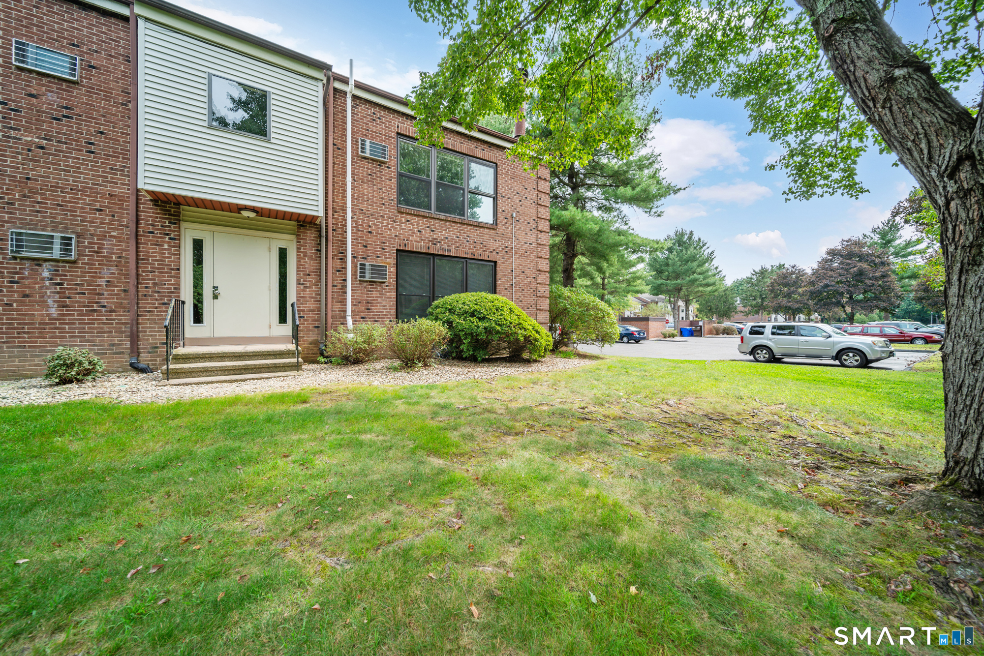 103 Wellington Drive photo 24