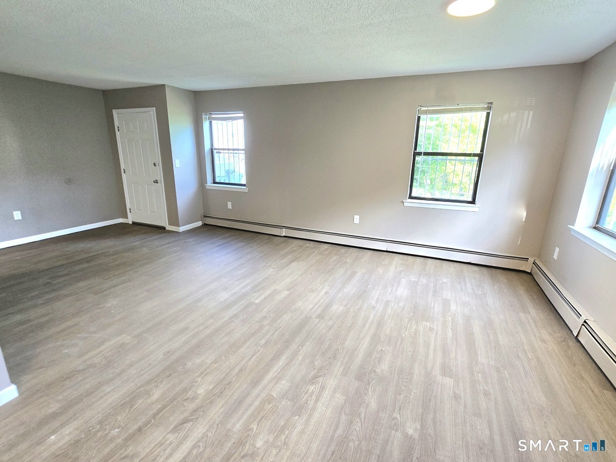 270 Bellevue Street photo 5