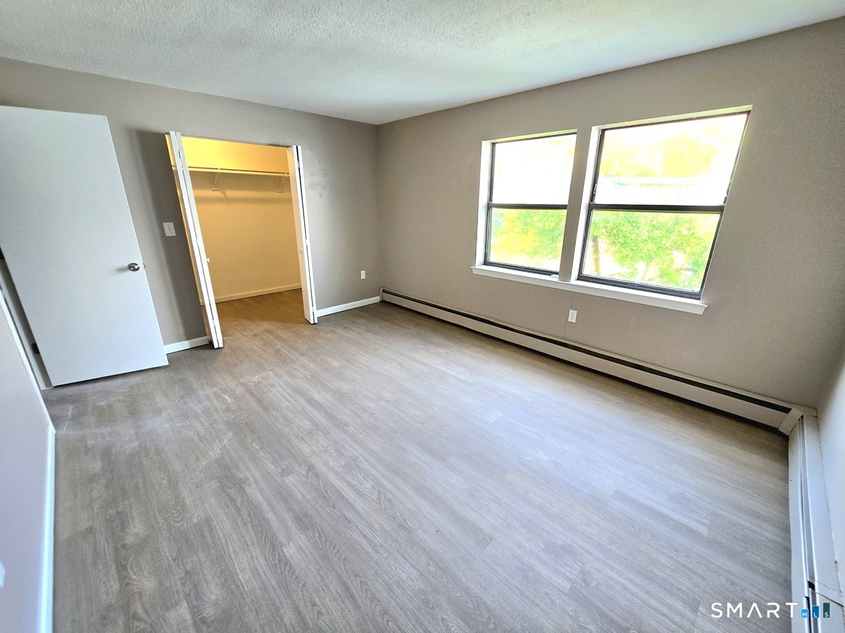 270 Bellevue Street photo 7