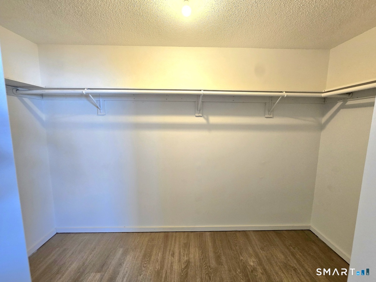 270 Bellevue Street photo 8
