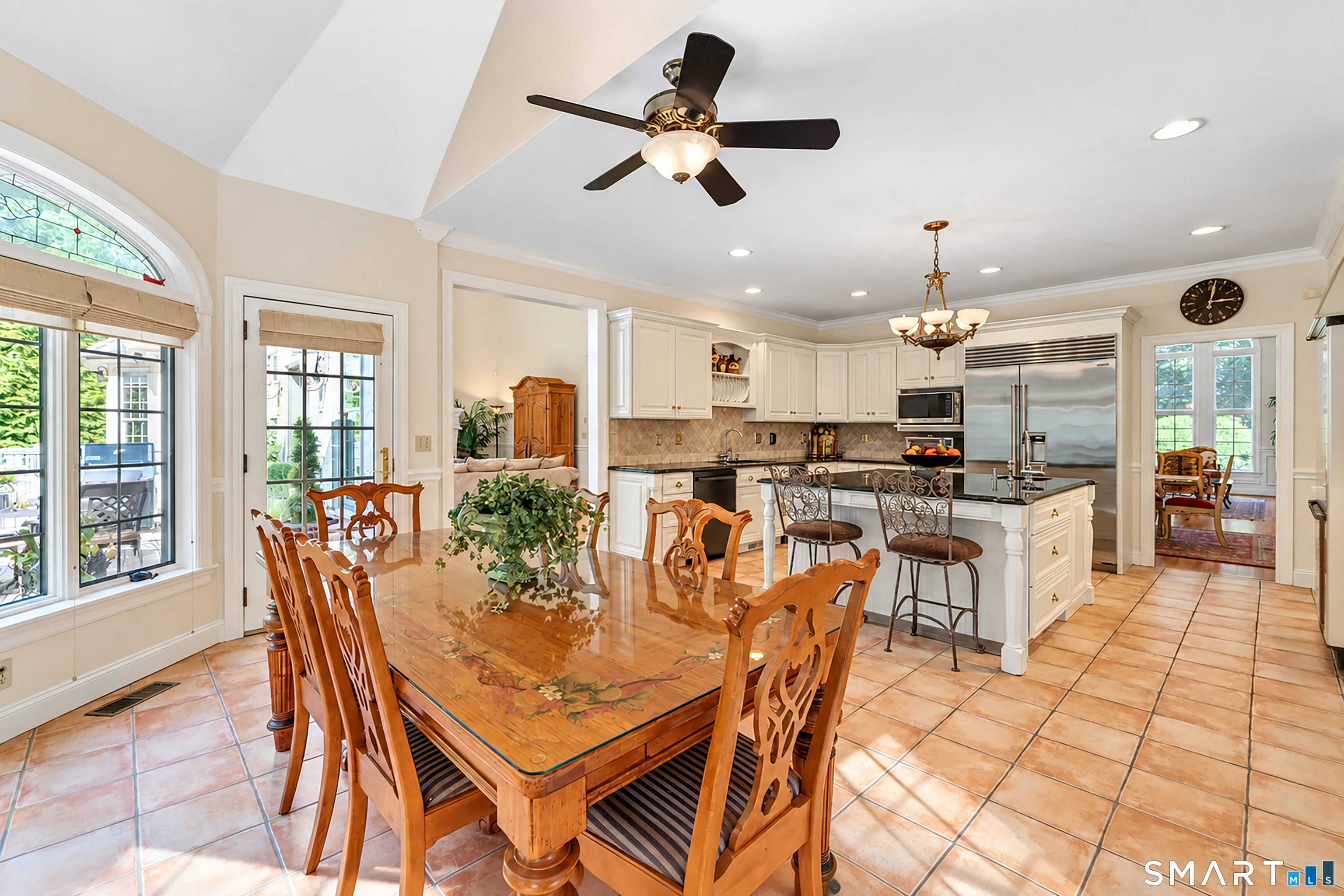 136 Long Lane photo 24