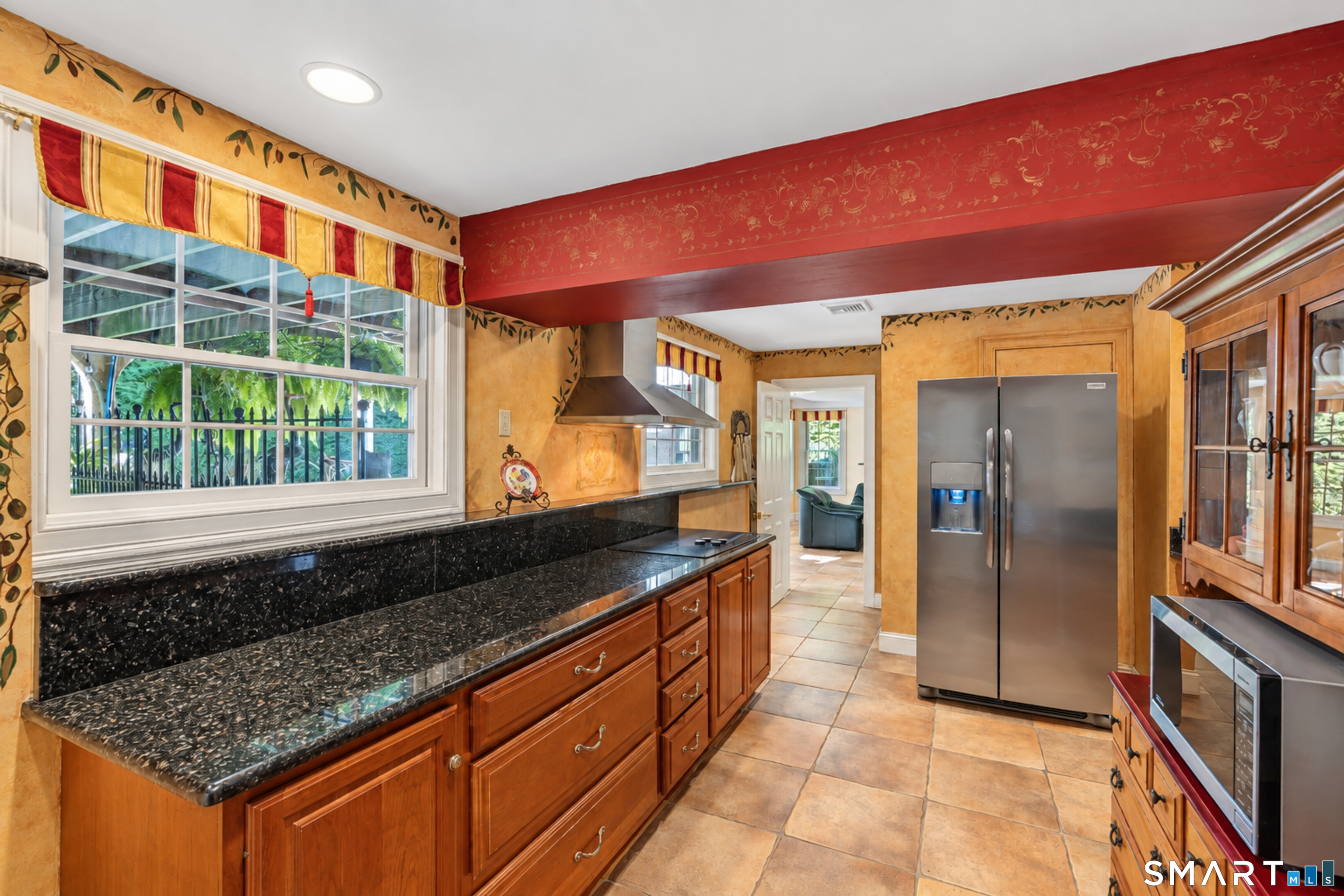 136 Long Lane photo 38