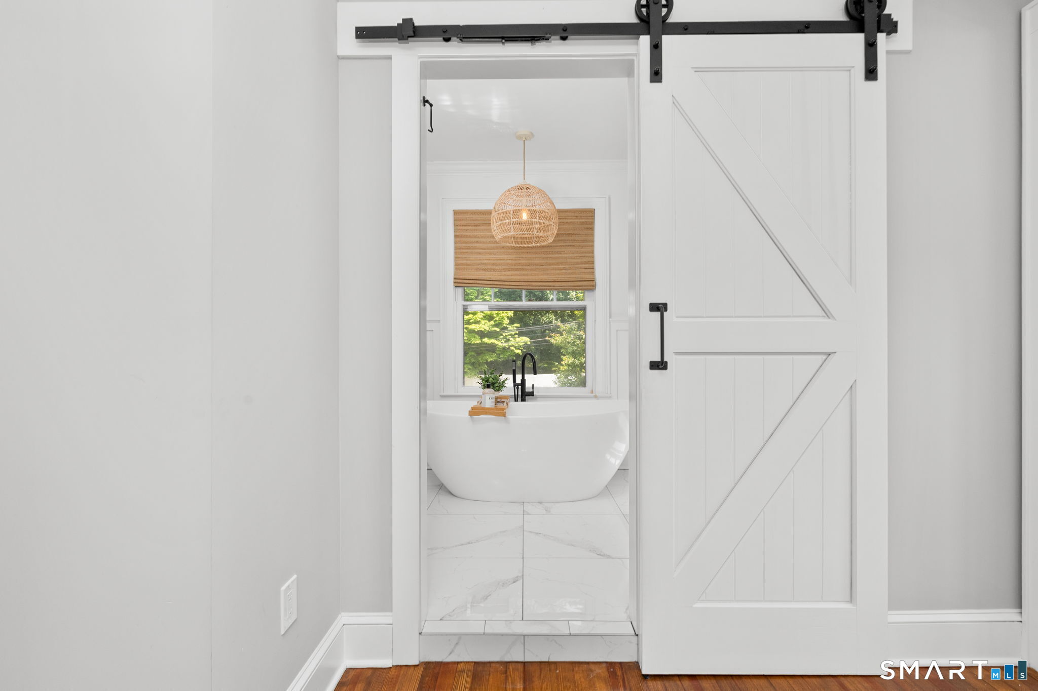 207 Redding photo 19
