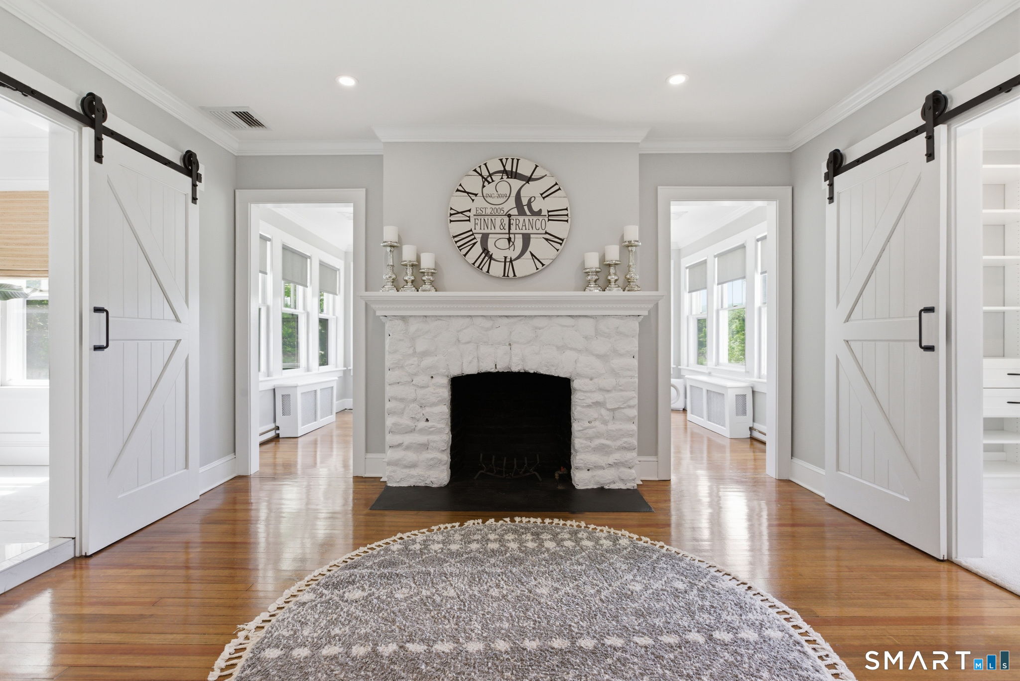 207 Redding photo 17