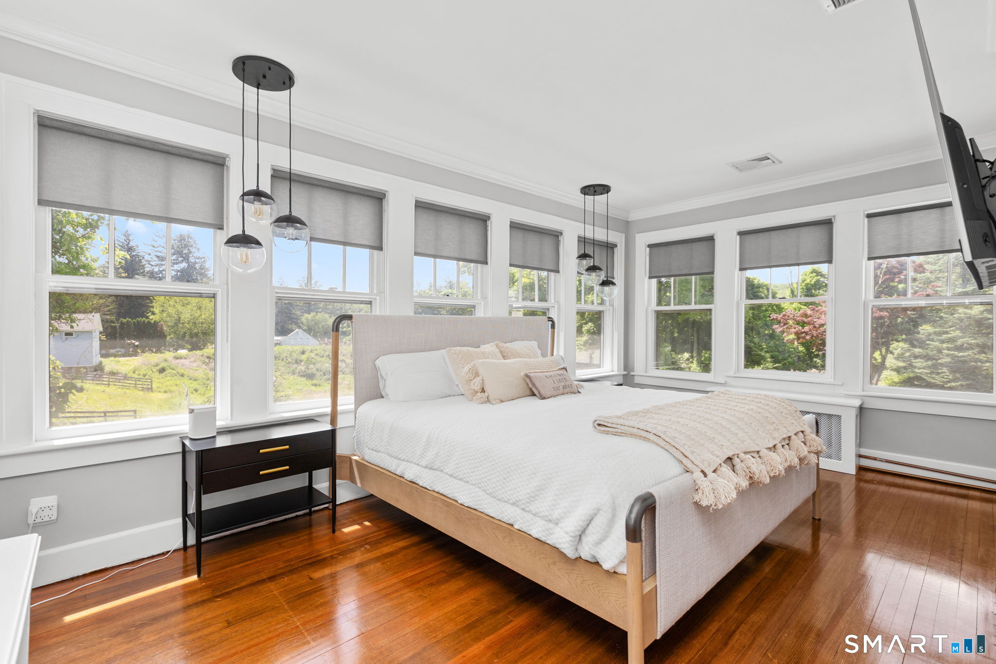 207 Redding photo 22