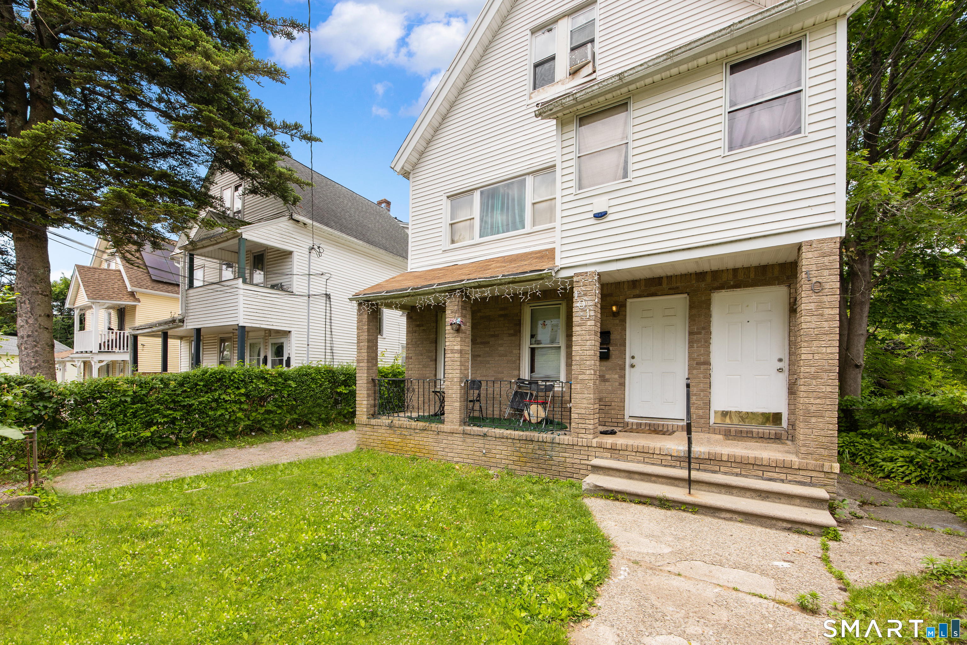 101 Dikeman Street photo 2