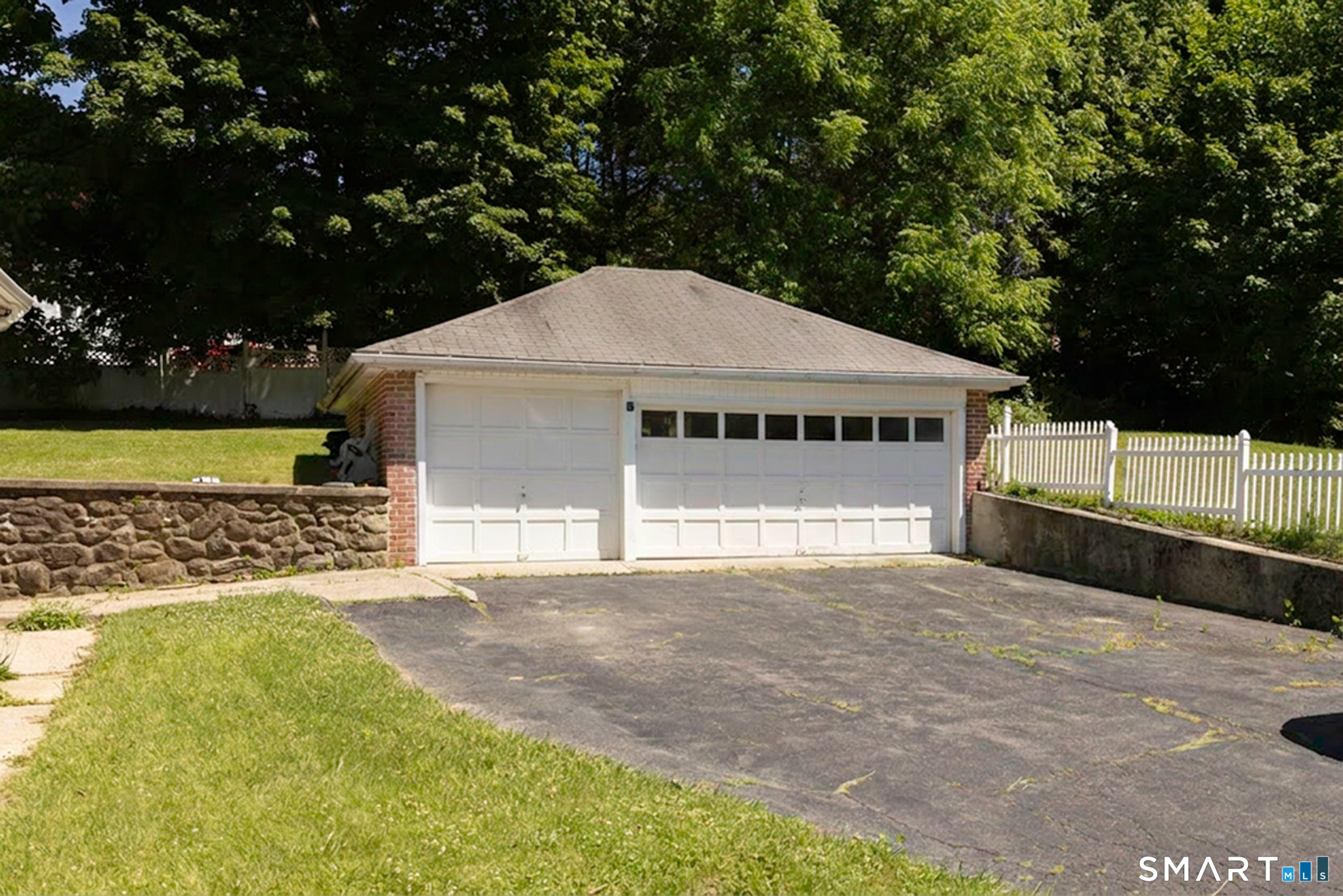 33 Maplewood Street photo 11