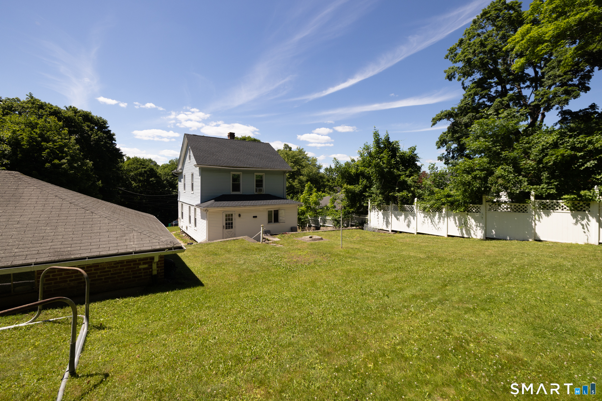 33 Maplewood Street photo 12